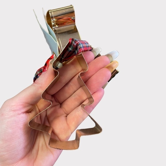 the Masterclass Bake Shop | Gold Plated SS Christmas Cookie Cutter Set - Picture 2 of 4